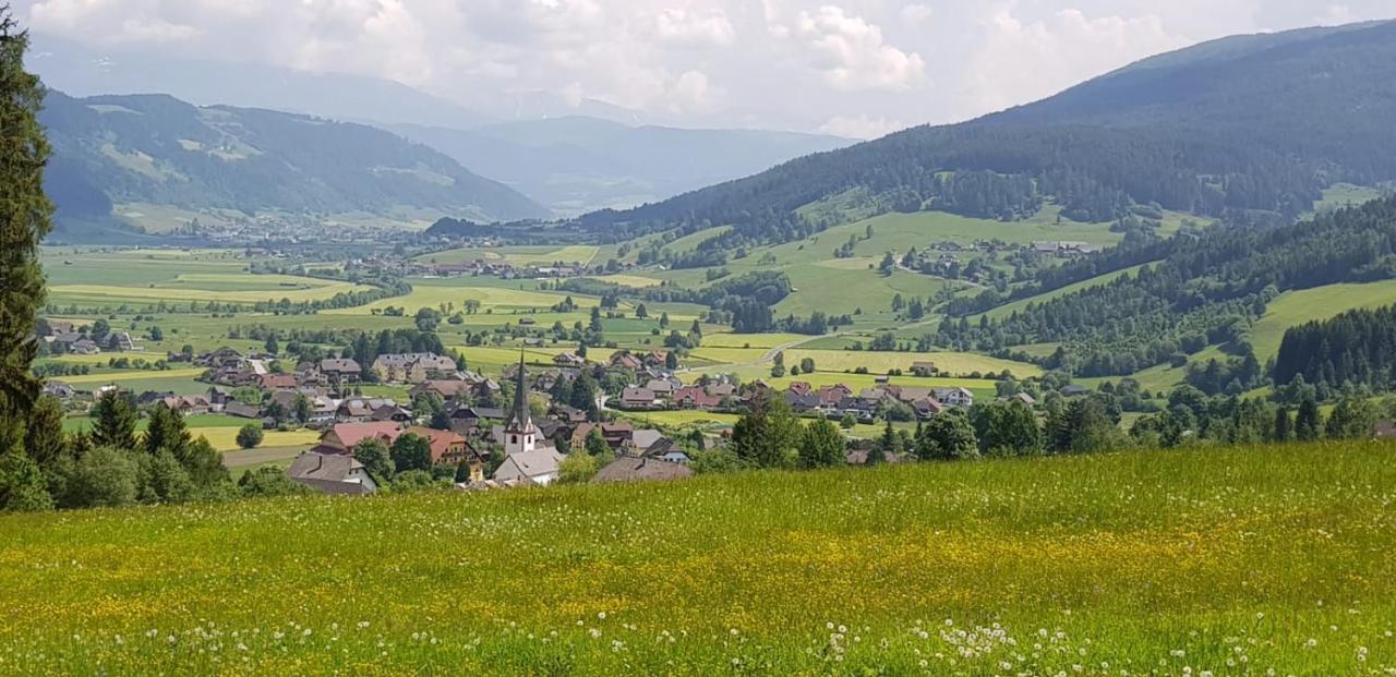 Haus Alpenblick Hotel Sankt Margarethen im Lungau Luaran gambar